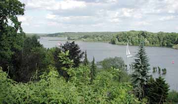 Durchfahrt an der Pfaueninsel